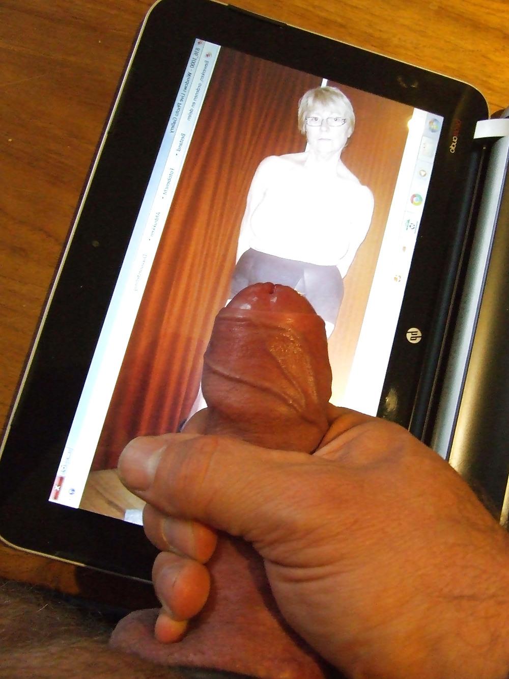 8P Masturbating on Veralein