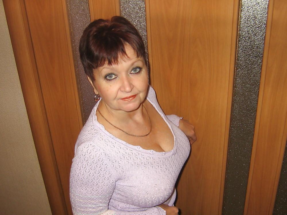 25P Granny's with big boobs! 