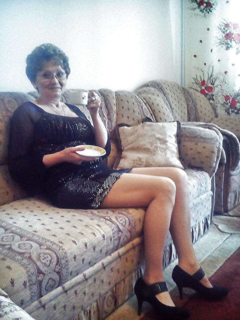 25P Granny's with big boobs! 