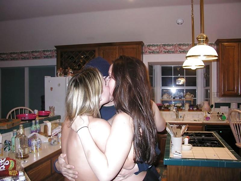 25P Crazy Amateur Party,By Blondelover.