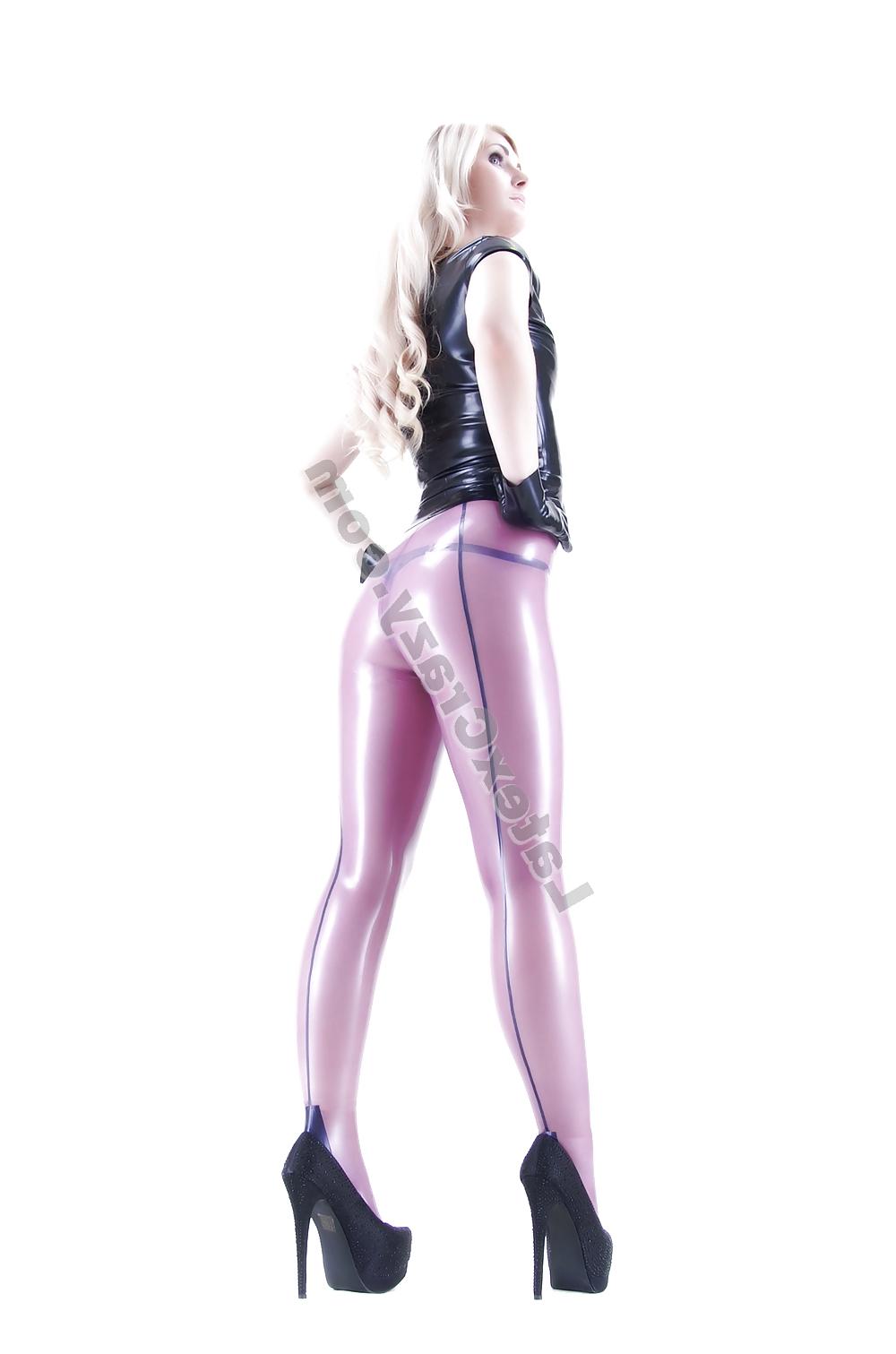 12P Latex Crazy girls