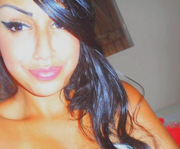 25P Beurette et metisse de la night 