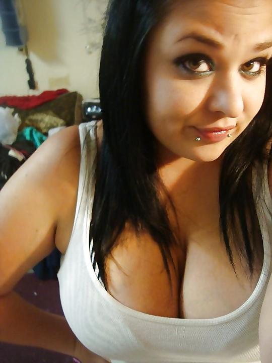25P Non nude busty chubby bbw babes amatuer covering huge tits 3