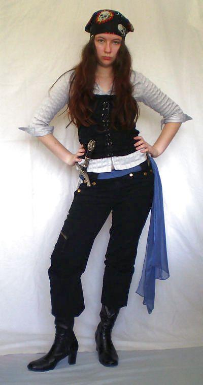 25P I am addicted to pirate boots!
