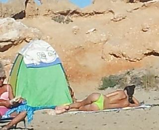 10P Spanish beach amateur