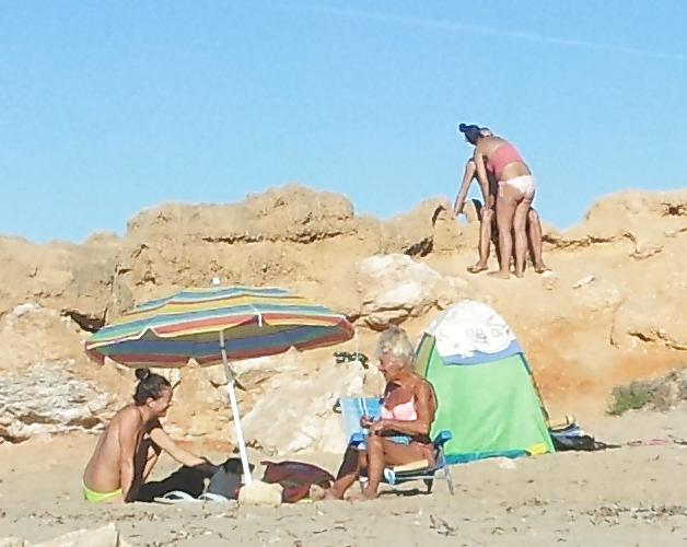 10P Spanish beach amateur