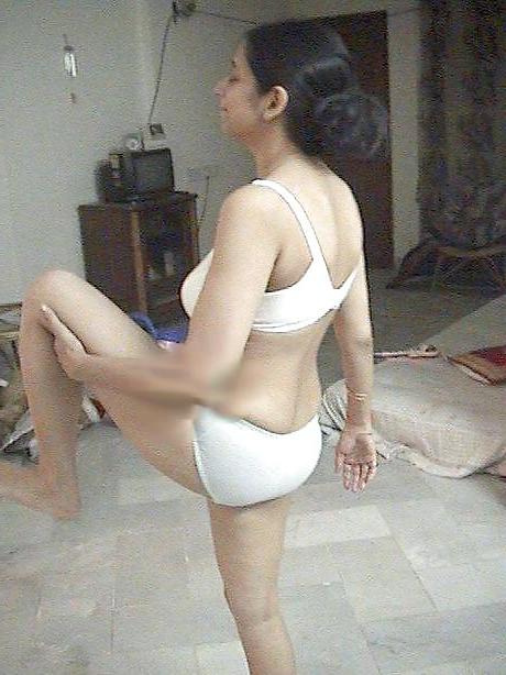 15P Beautiful Indian Girls 65-- By Sanjh