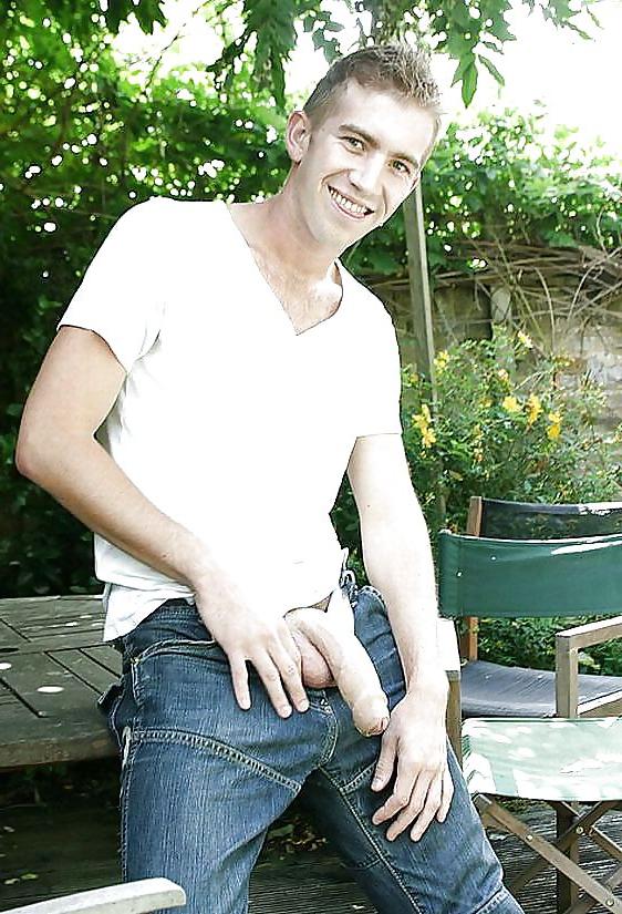 23P Matt Hughes big cock pics
