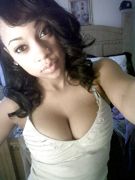 25P Amateur Black Girls 70