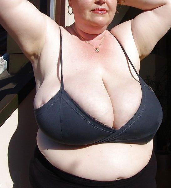 25P BIG BRA FOR BIG TITS - mature and milf