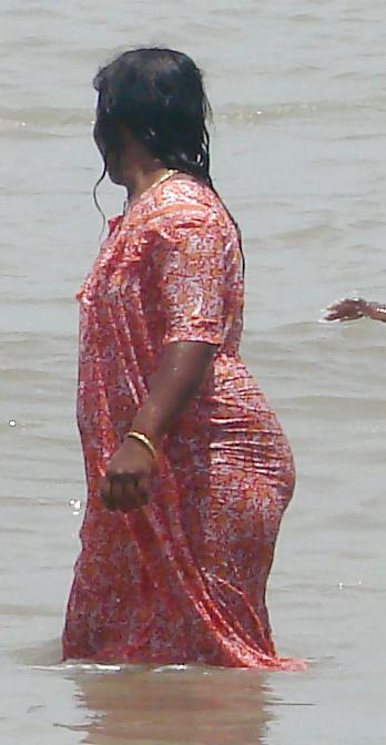 25P Wet indian Auntys 2