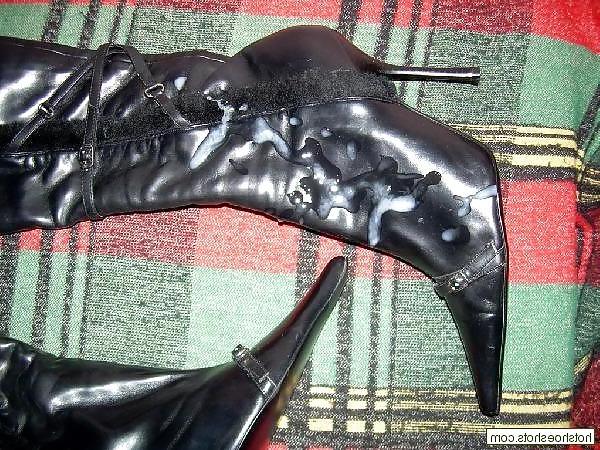 20P Cum on boots