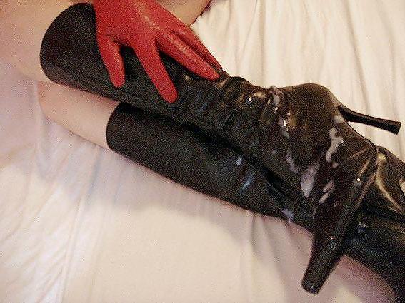 20P Cum on boots