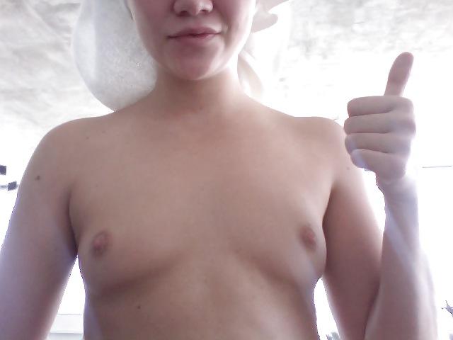 22P Babes with towels 5