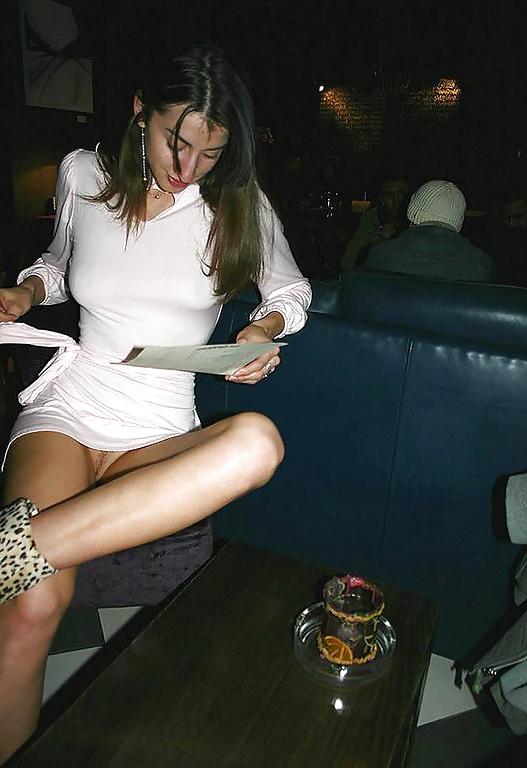 20P Just Upskirt Pussy 4 !
