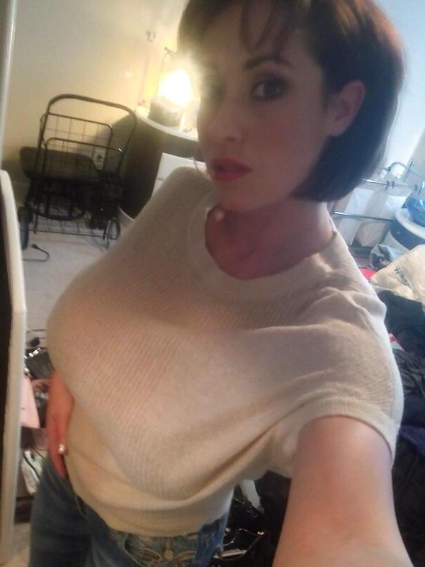 21P Huge Tits, Tight Tops 62