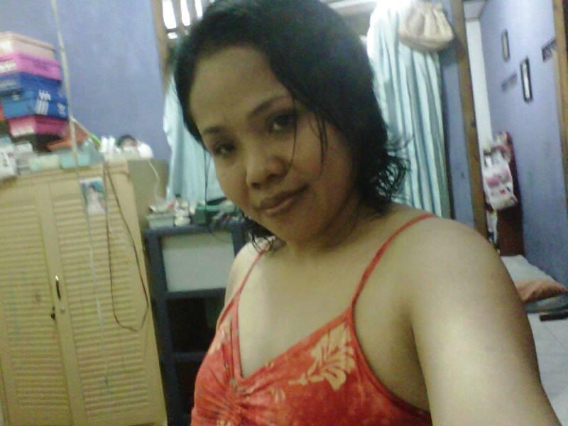 11P Indonesian Rinayati  naughty on skype