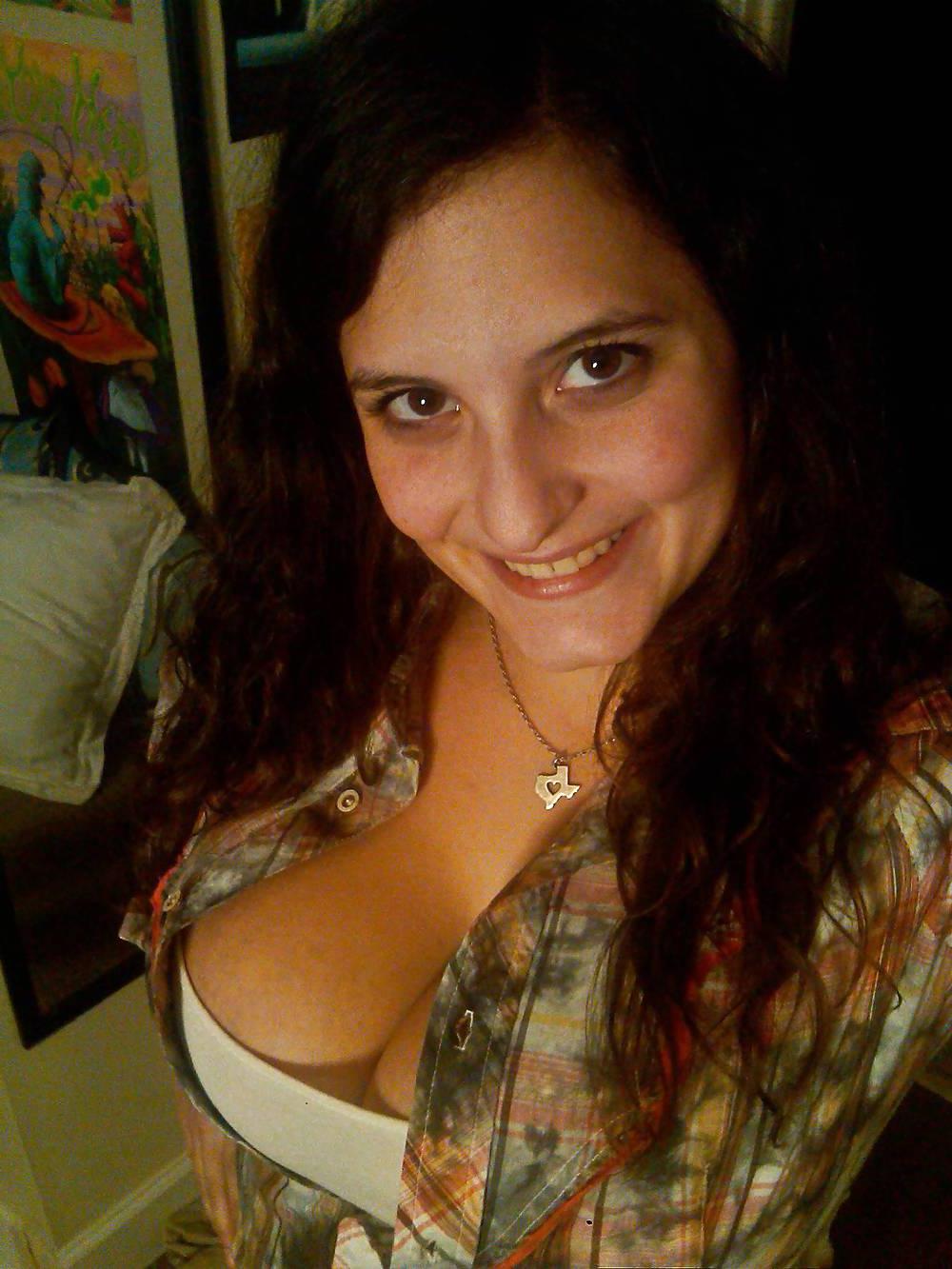 25P Hot chick with the best boobs ever 