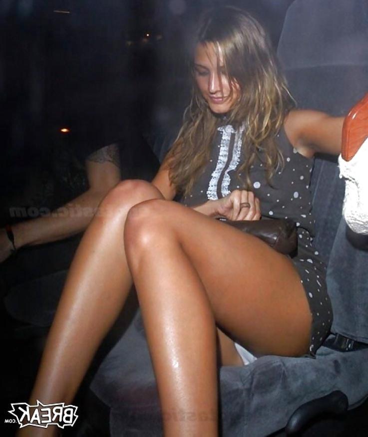 25P Upskirt Babes are So Hot 1