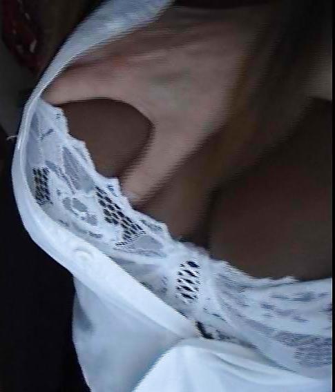 14P Ebony boobs