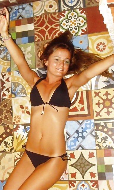 25P Two hot spanish cuties