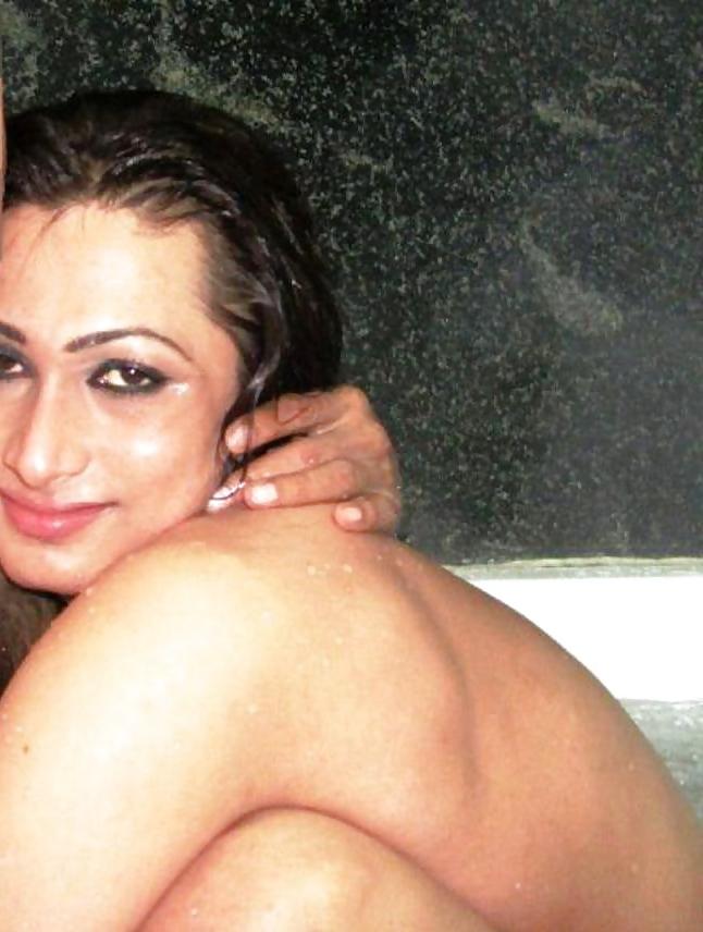 22P Fucking sexy Indian shemale