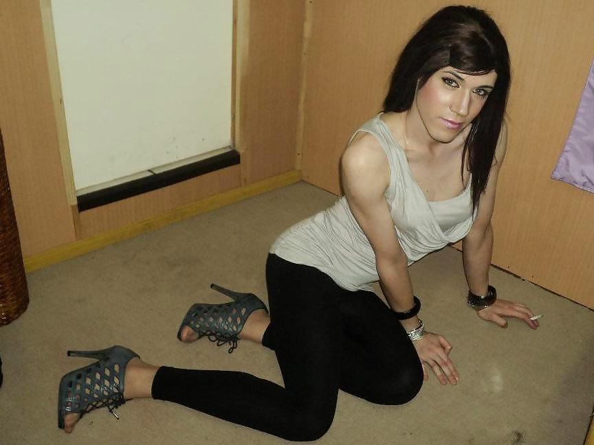 25P Sexy smoking gurls