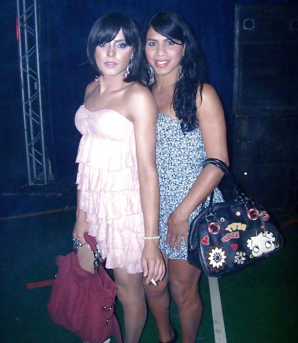 25P Sexy smoking gurls