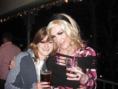 25P Sexy smoking gurls