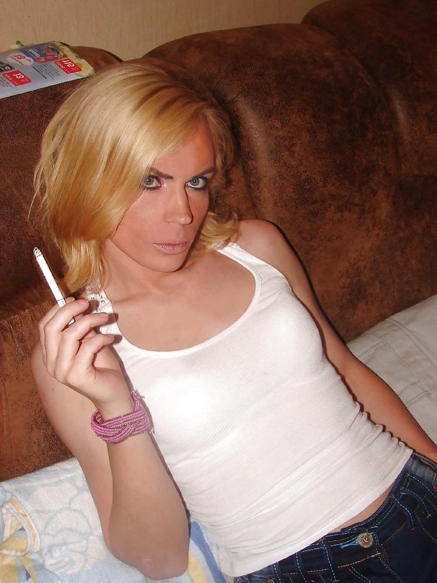 25P Smoking gurls 6