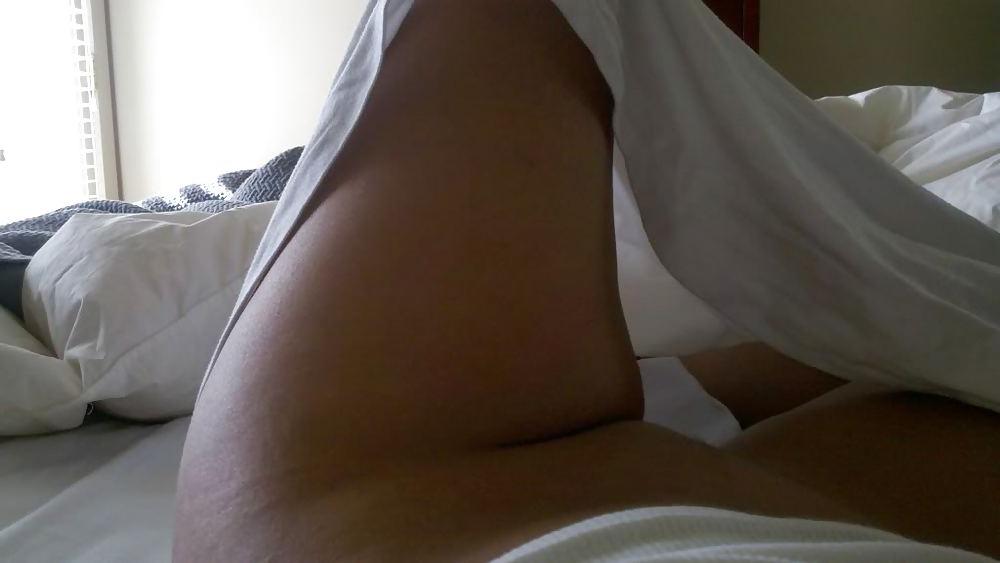25P Sexy Blonde MILF Self Shots