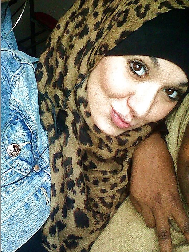 25P Hijab beurette 2014