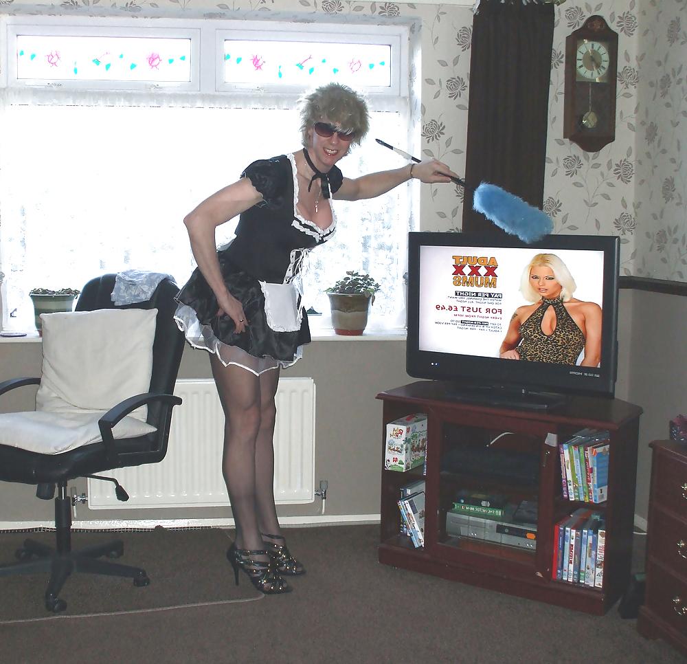 22P Maid in England