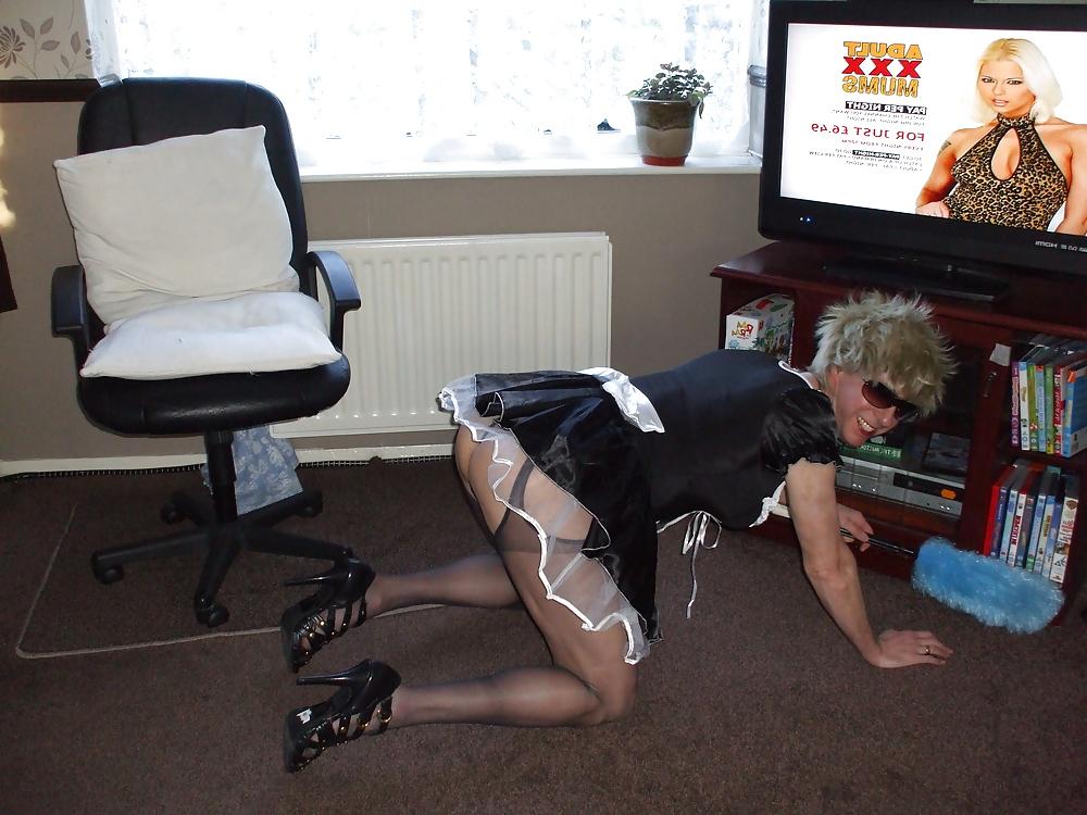 22P Maid in England