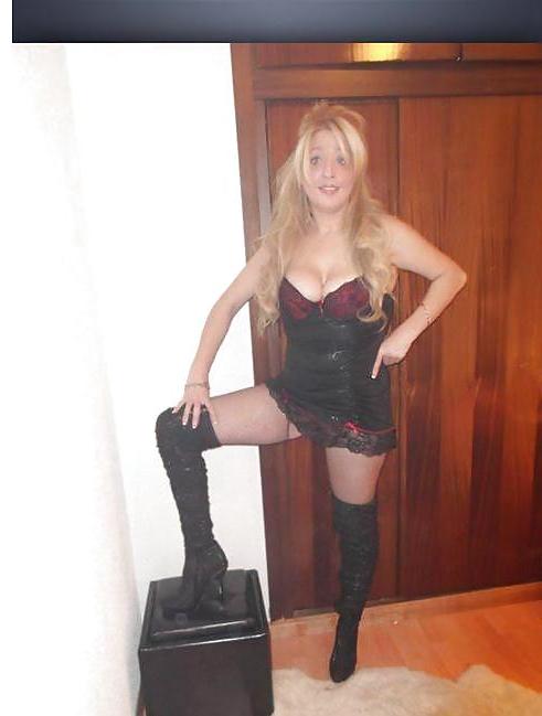 25P Spanish milf: Sarah