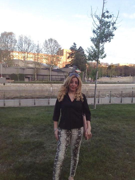 25P Spanish milf: Sarah