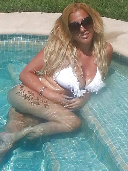 25P Spanish milf: Sarah