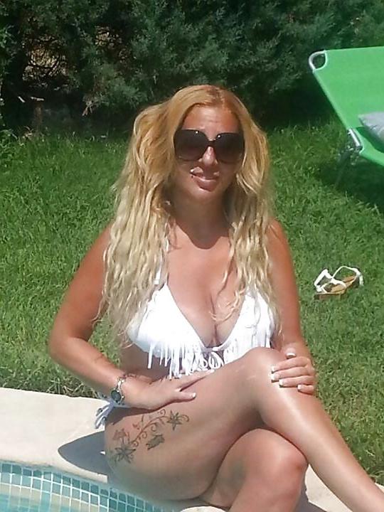 25P Spanish milf: Sarah