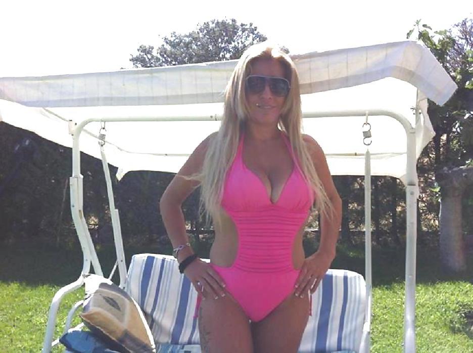 25P Spanish milf: Sarah