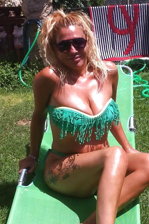 25P Spanish milf: Sarah