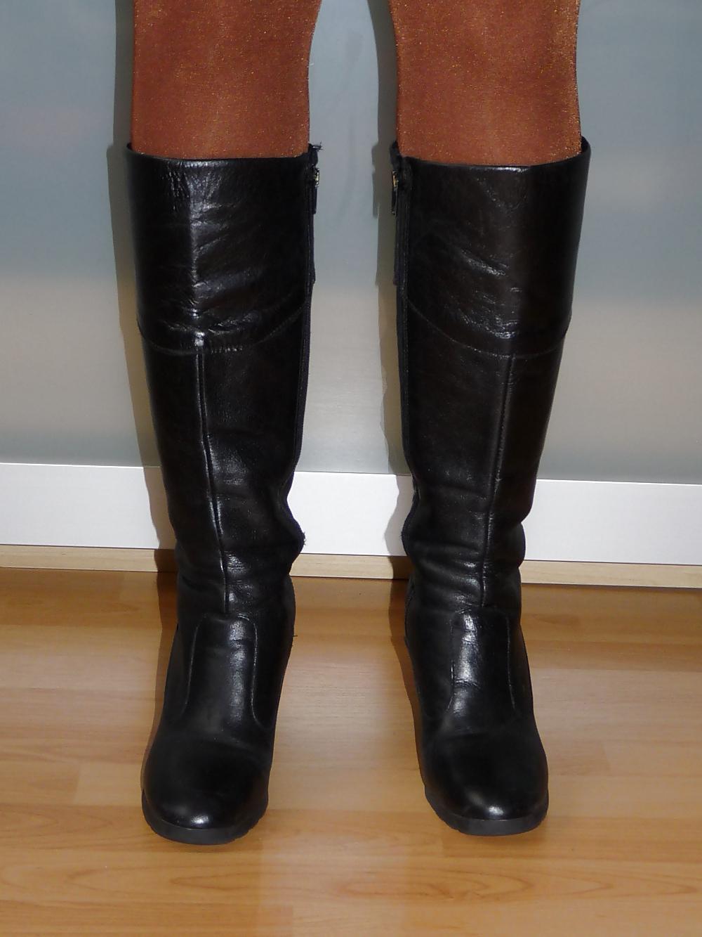 21P Wifes sexy boots stifele glossy shiny pantyhose