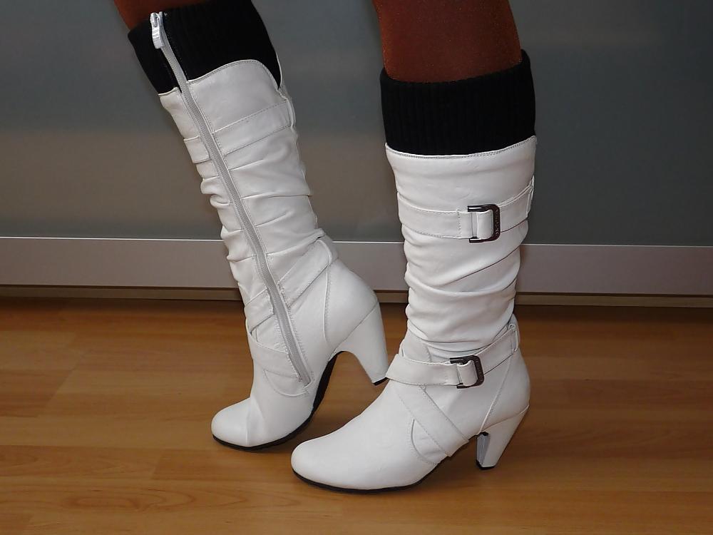 21P Wifes sexy boots stifele glossy shiny pantyhose