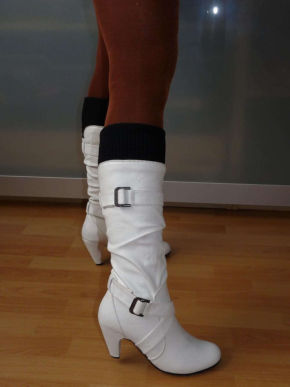 21P Wifes sexy boots stifele glossy shiny pantyhose