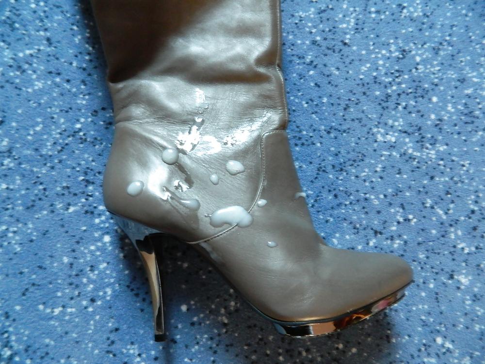 8P Cum on my GF Boots