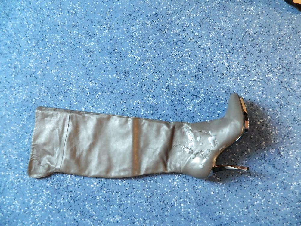 8P Cum on my GF Boots