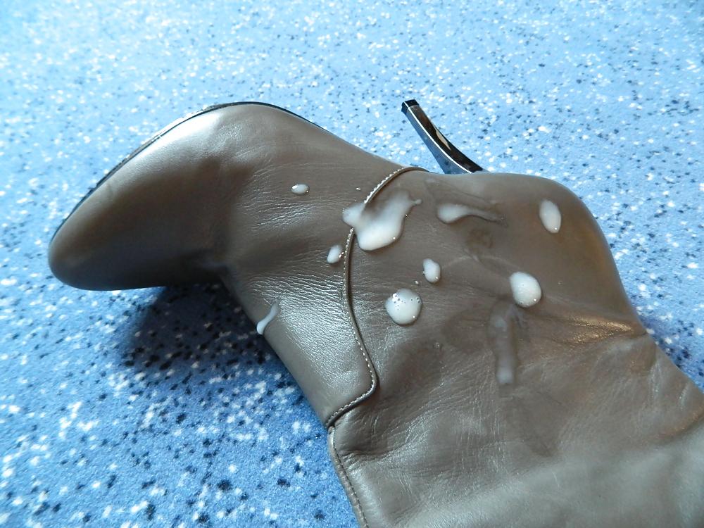 8P Cum on my GF Boots
