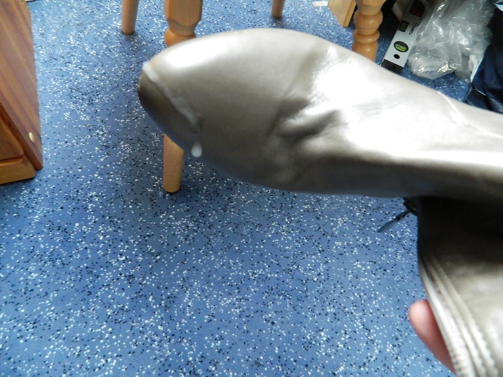 8P Cum on my GF Boots