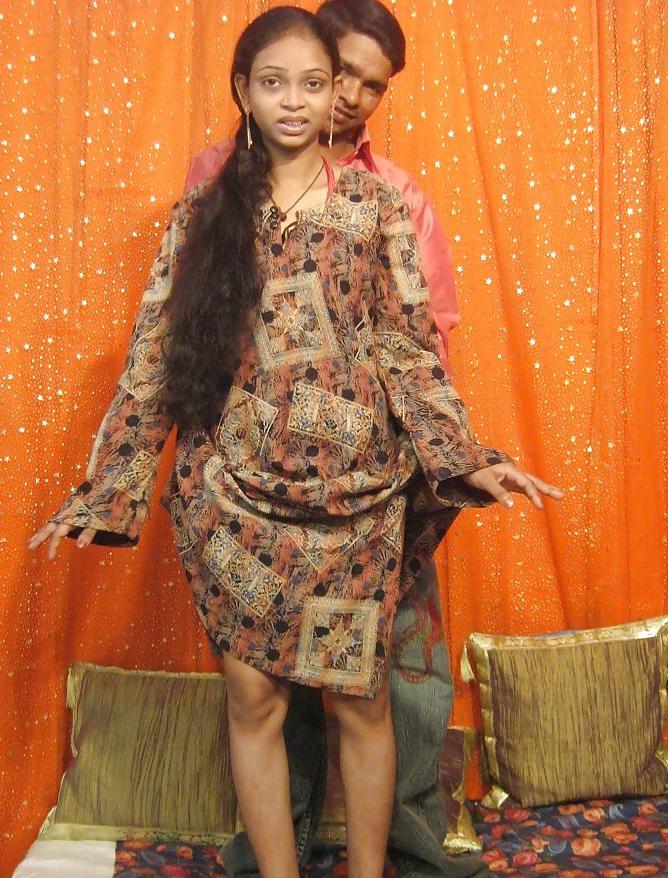 12P Indian women with hijab shows pussy and toy