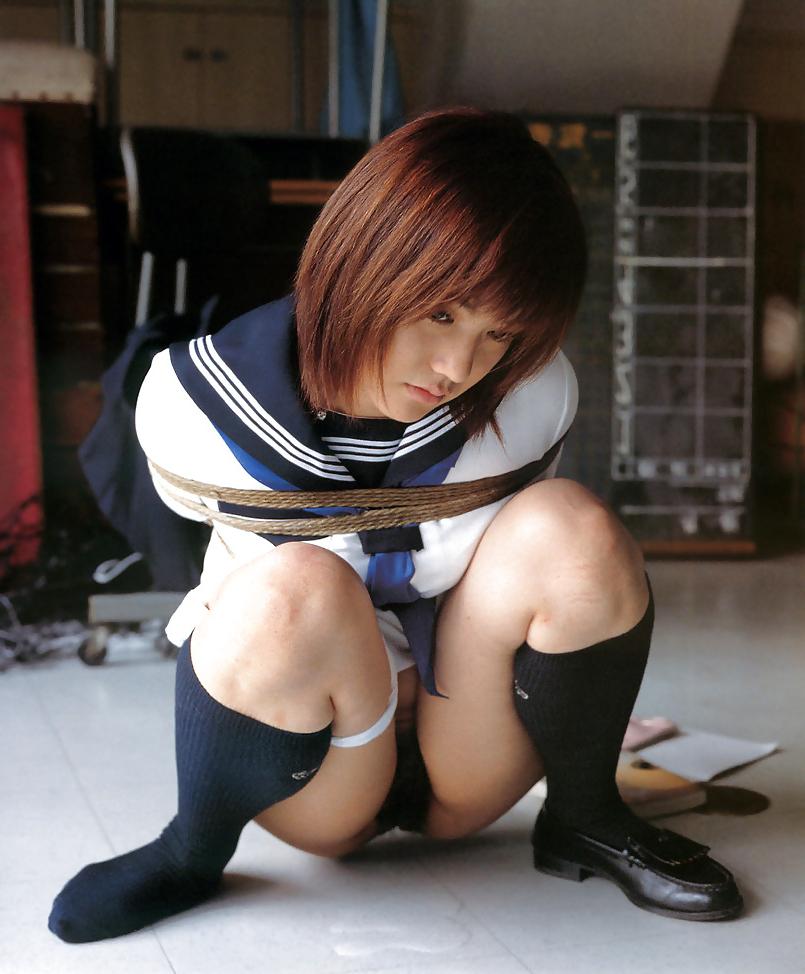 16P Bondage Japanese girls