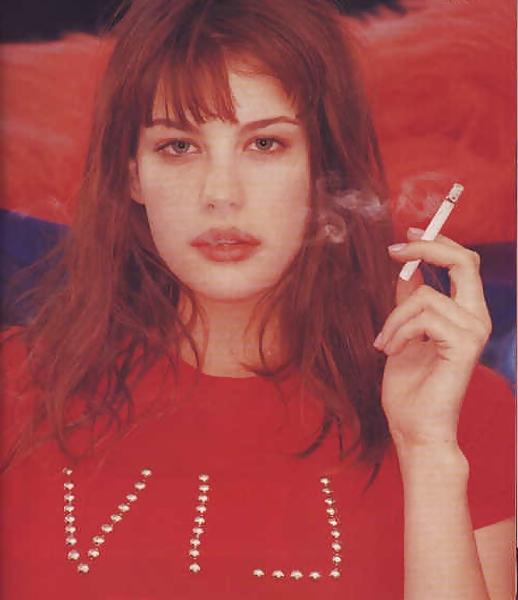 21P Smoking 044